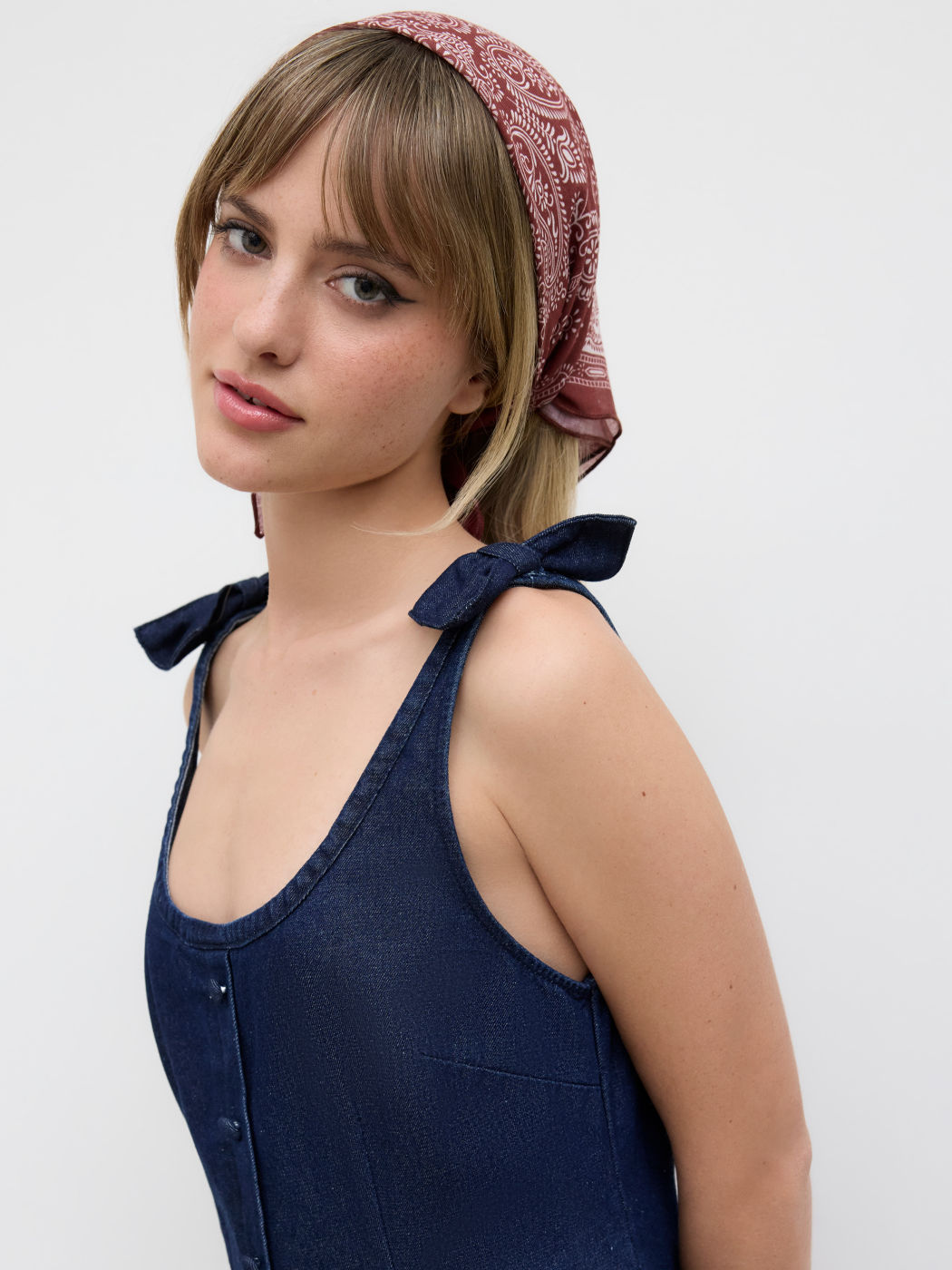 FLORAL SQUARE HEADSCARF