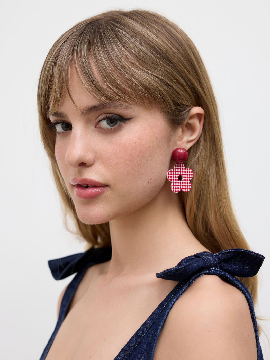 Gingham-Blumen-Anhängerohrringe