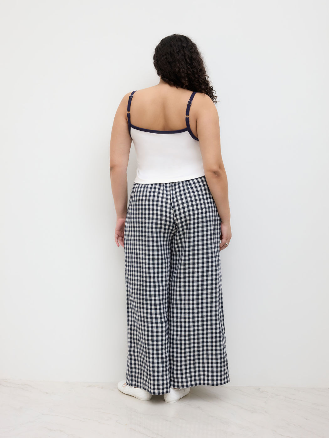 Top Cami con Fiocco in Misto Cotone & Pantaloni a Gamba Larga a Vita Media Gingham Curvy & Plus Size