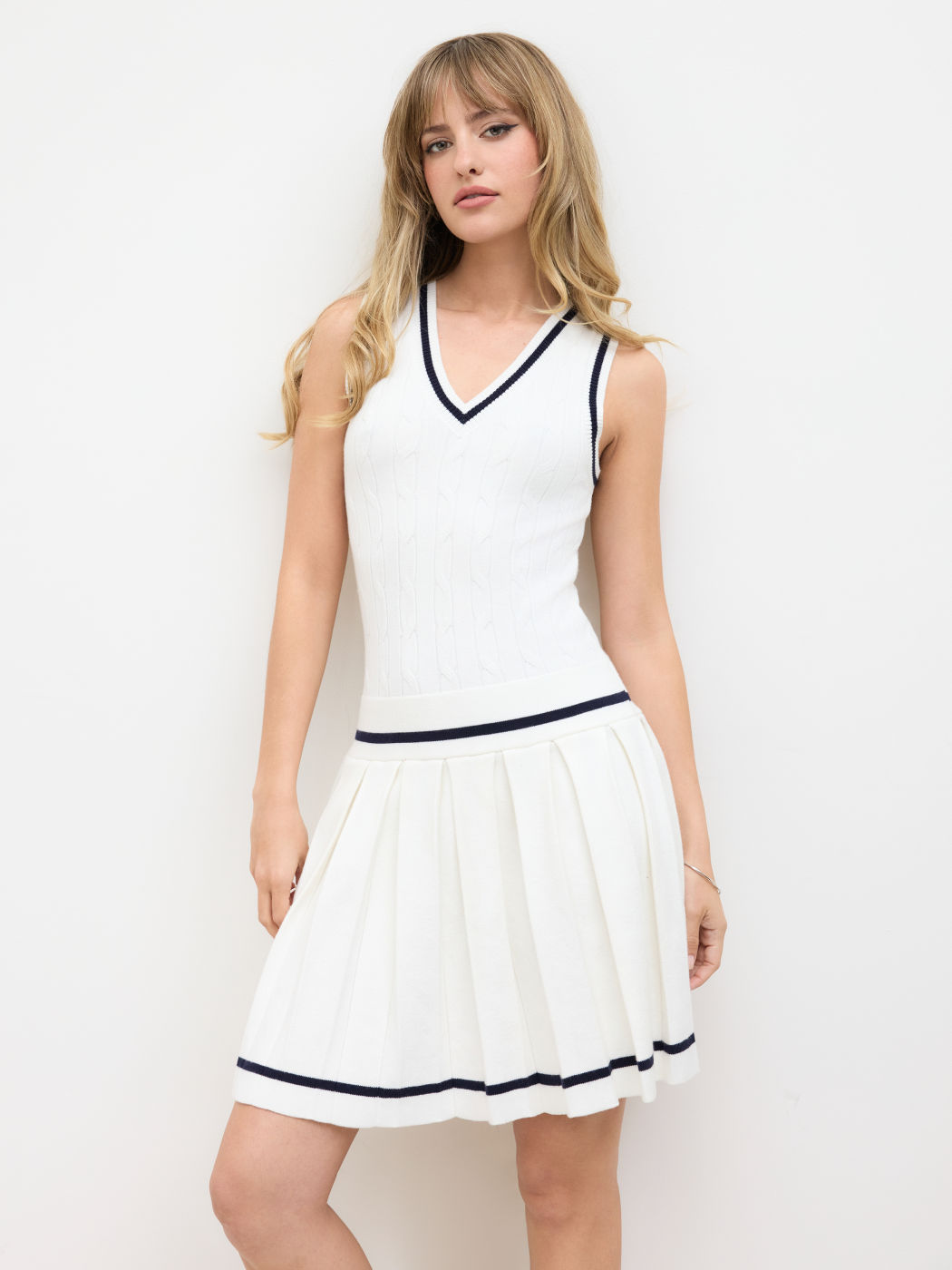 Cable Knit V-neck Pleated Contrasting Binding Mini Dress