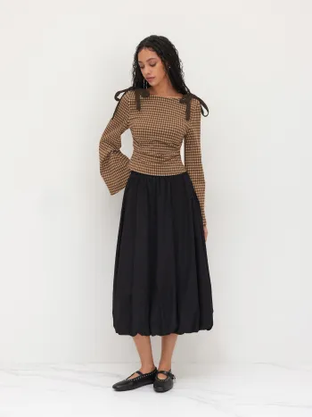 Langärmliges Oberteil mit Bootshals, Gingham-Muster, Schleife und Rüschen