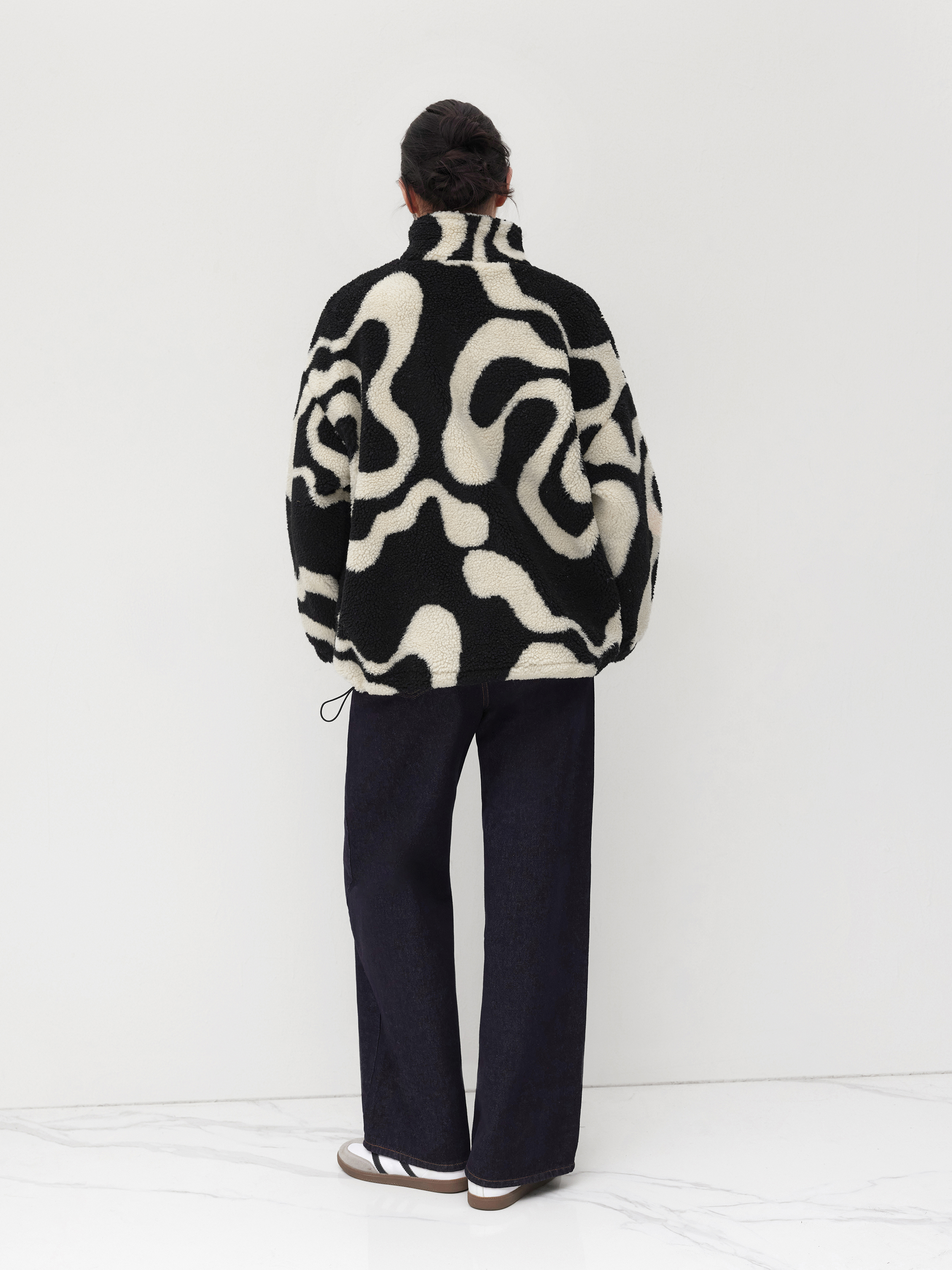 ☆送料・関税込★ ★Zebra Sherpa Padding★ Amazon.com: Zebra Soft Fleece Fabric White and Black Animal