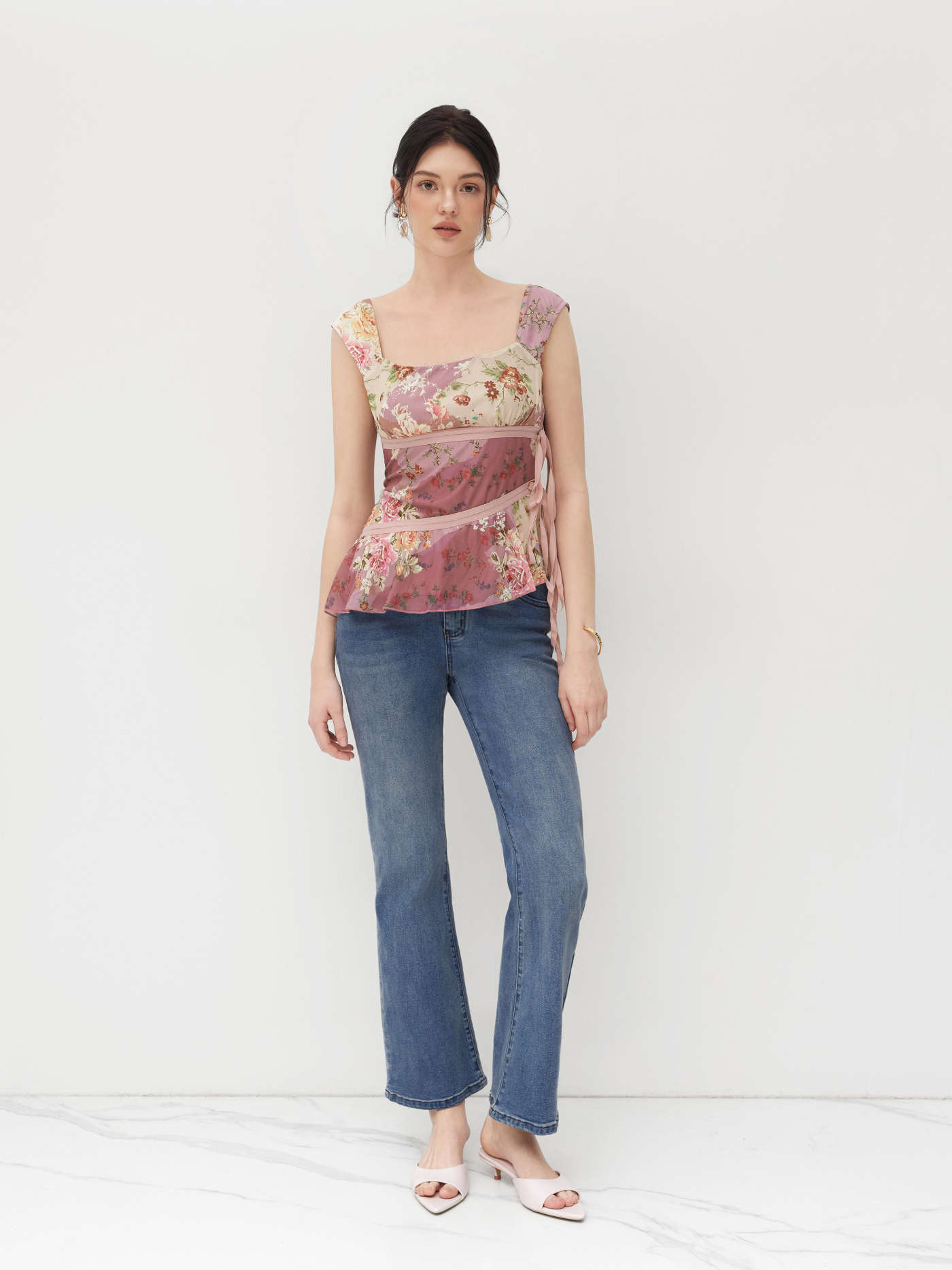 Mesh U-neckline Floral Asymmetrical Ruffle Trim Knotted Tank Top