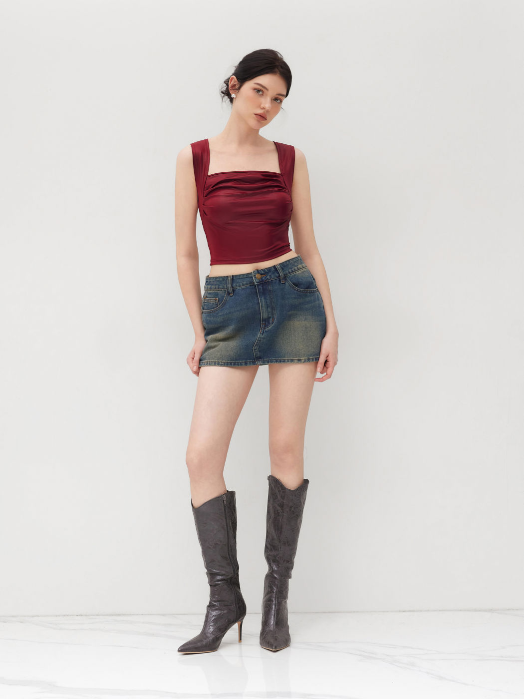 Quadratischer Hals, einfarbig, geriffeltes Crop-Tank-Top