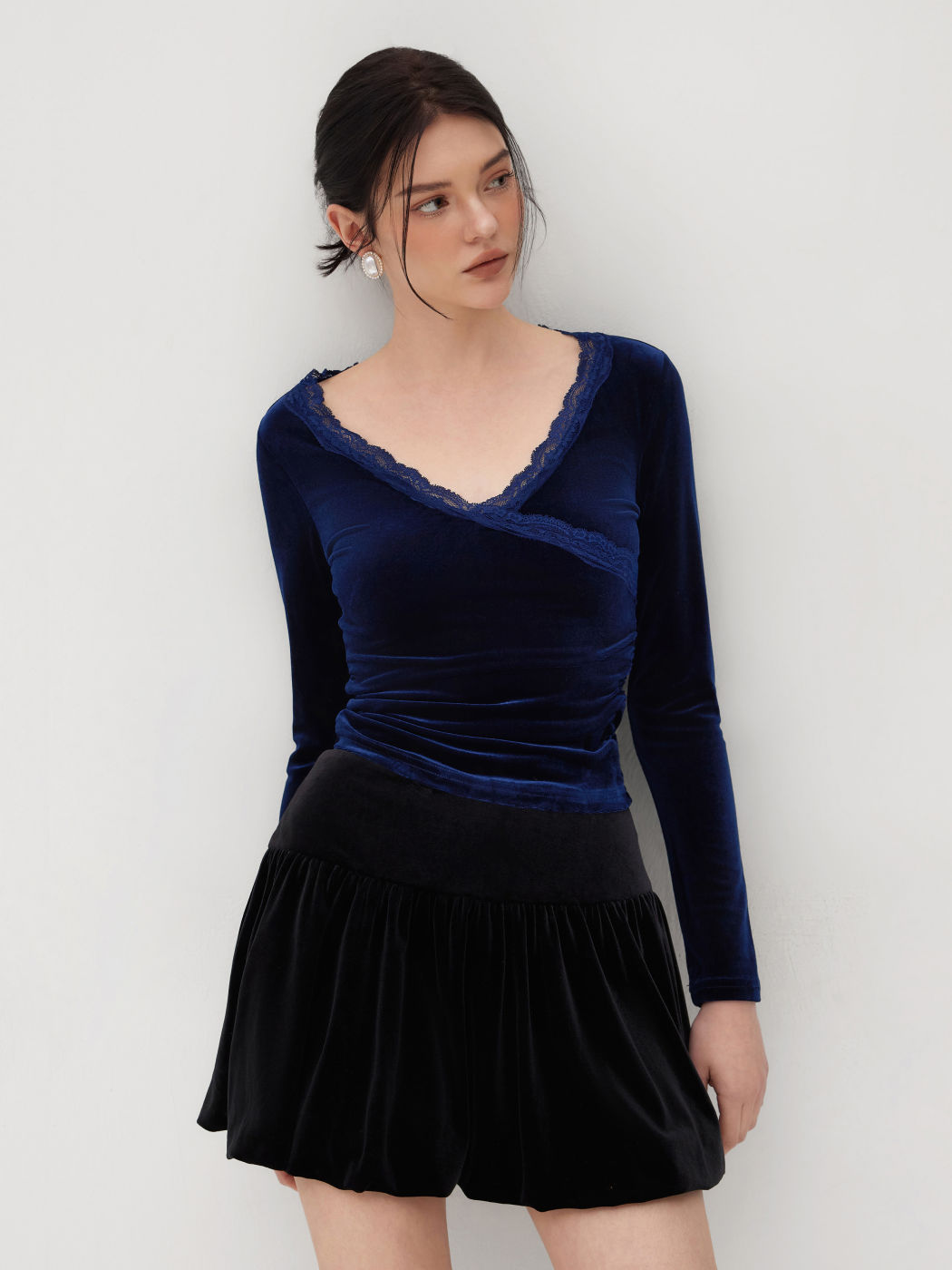 Velvet V-neck Solid Lace Ruched Long Sleeve Top
