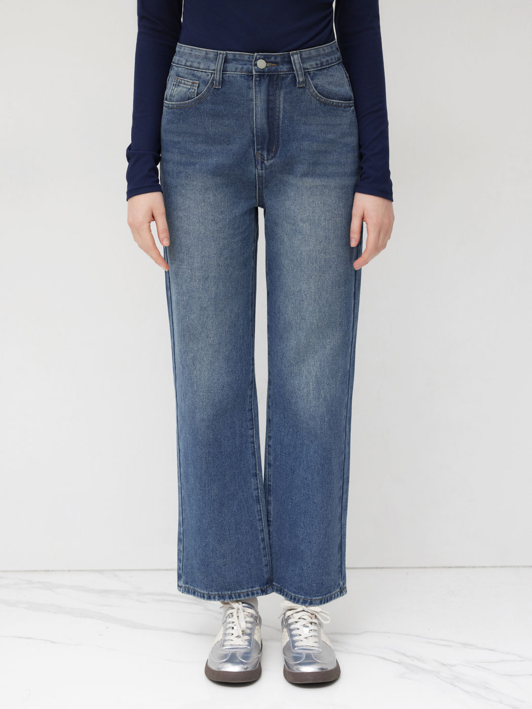 Petite Denim Solid Straight Leg Jeans