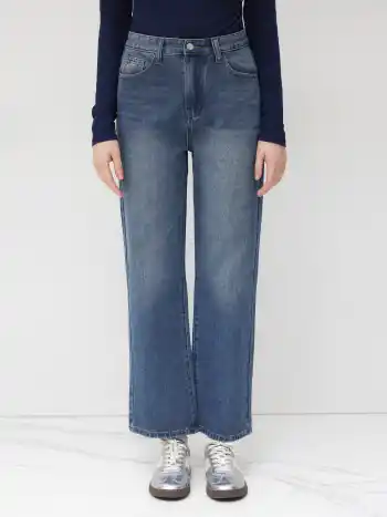 Petite Denim Solid Straight Leg Jeans