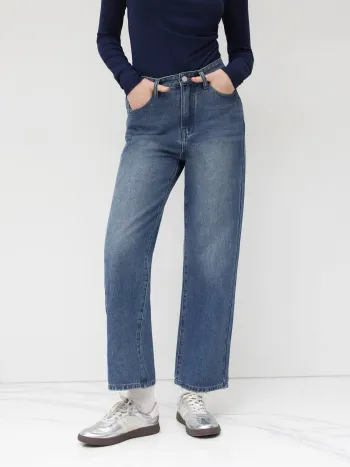 Petite Solid Straight Leg Jeans aus Denim