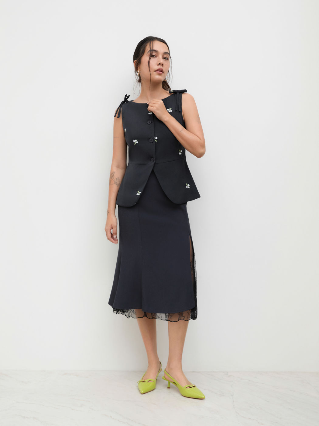 Lace Mid Rise Floral Split Midi Skirt