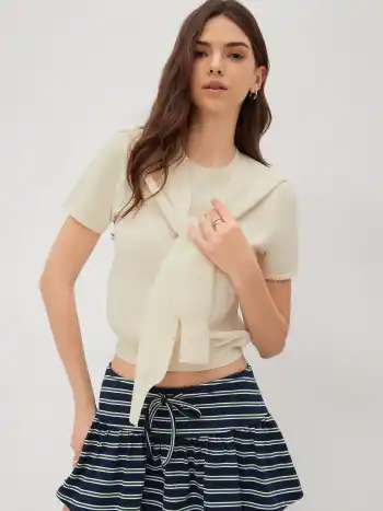 Knitted Round Neckline Knotted Top