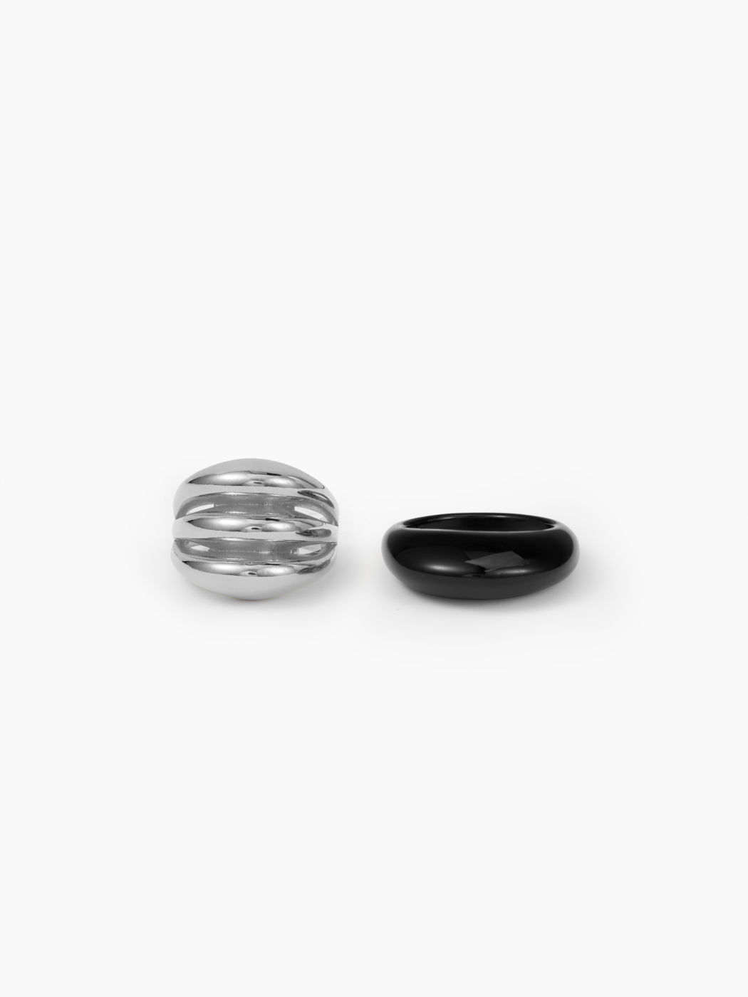 2PCS RESIN & PLEATED RING SET