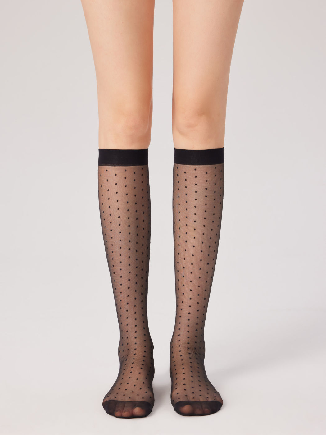 Kälbersocken mit Polkadots