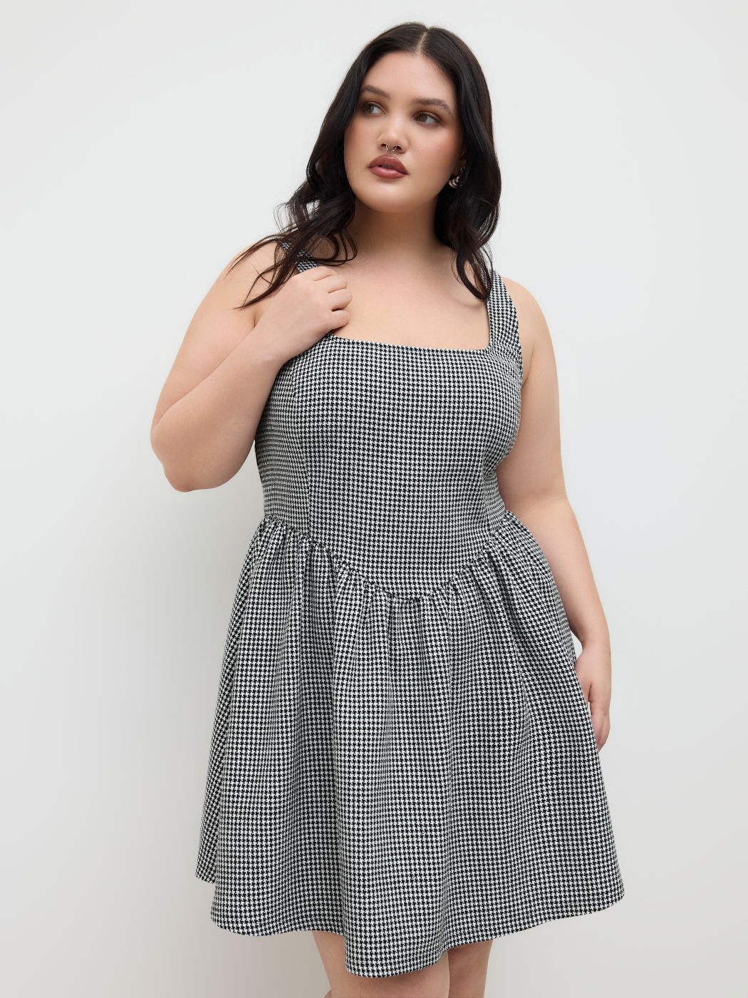 Quadratischer Hals, Houndstooth-Muster, Rüschenkleid Mini Kurve & Plus
