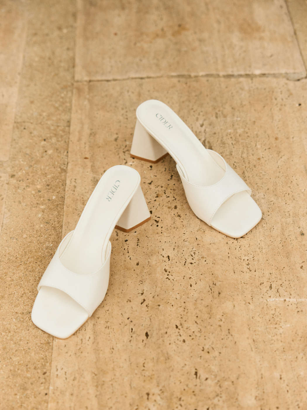 Chunky Heeled Single Band Peep Toe Sandals For Daily Casual Vacation