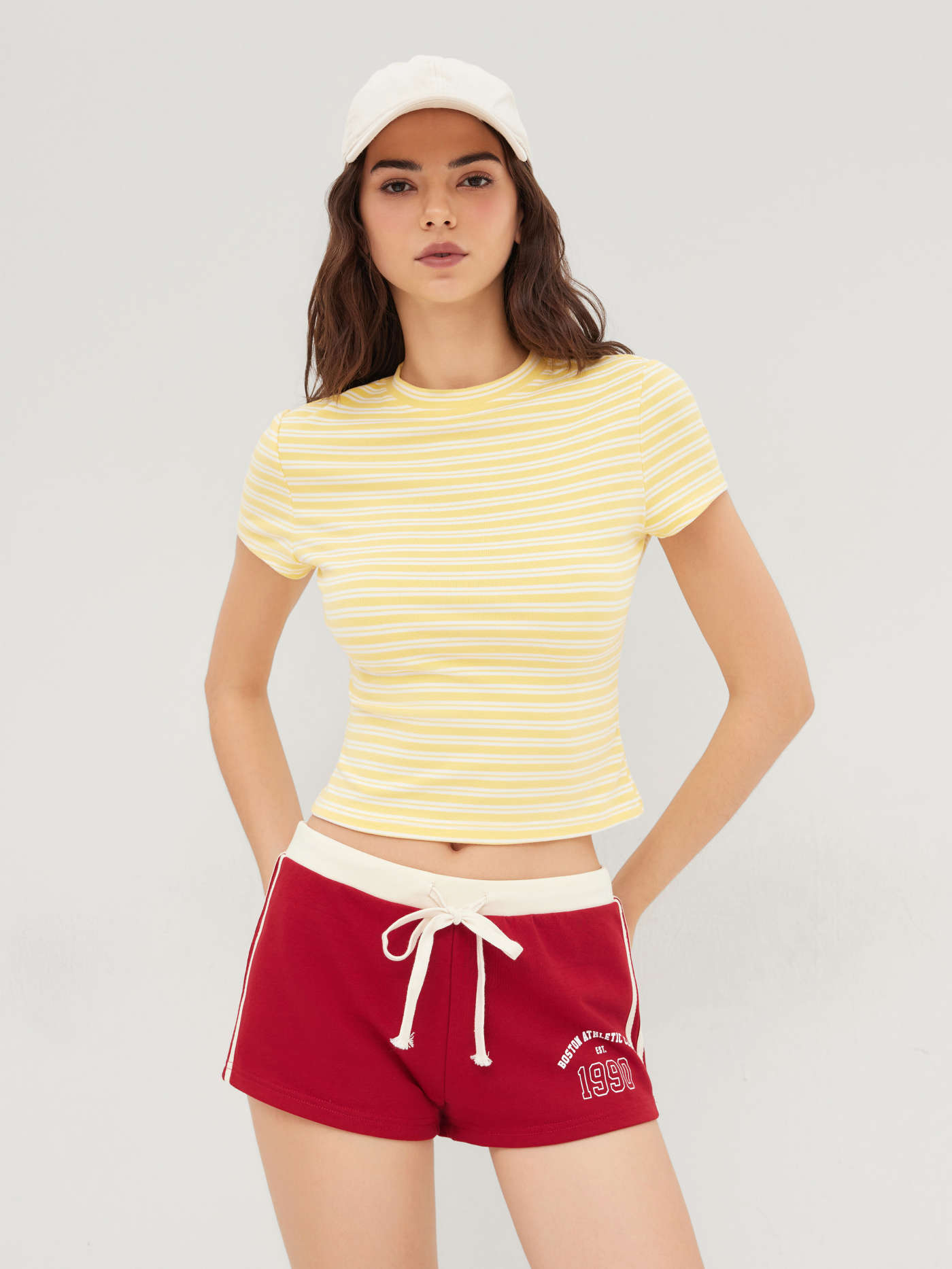 Round Neckline Stripe Short Sleeve Tee