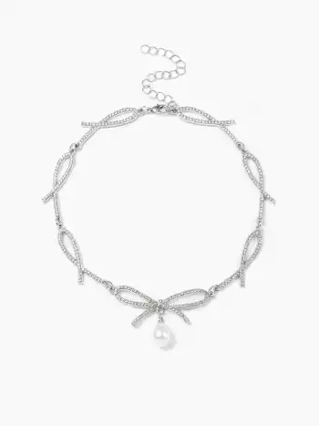 Halskette mit Faux-Perlenanhänger und Strass-Bows