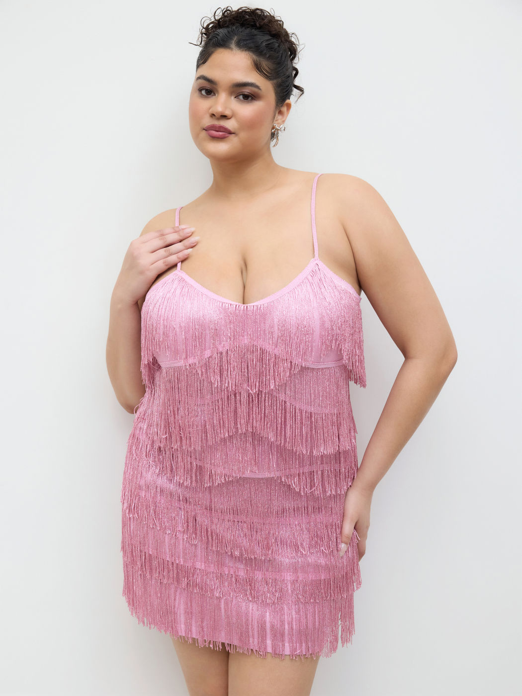 Mini abito a strati con nappe e scollo a V Taglie Curve & Plus