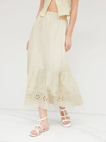Baumwoll-Maxi-Skirt mit englischer Stickerei, mittlerer Bundhöhe und elastischem Bund