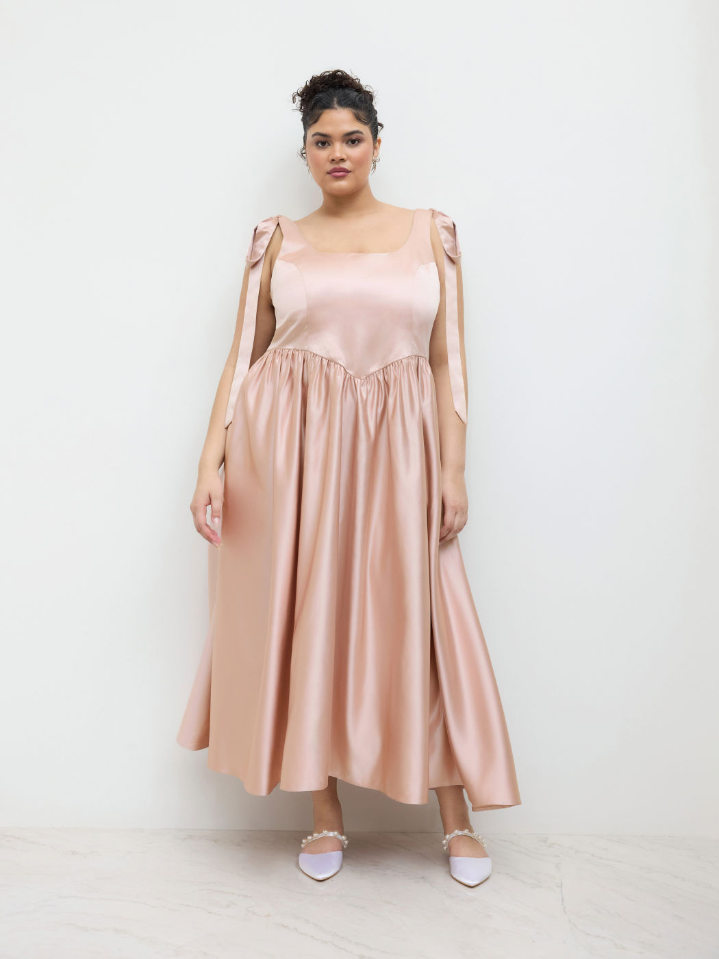 U-neckline Bowknot Pleated Maxi Dress Curve & Plus