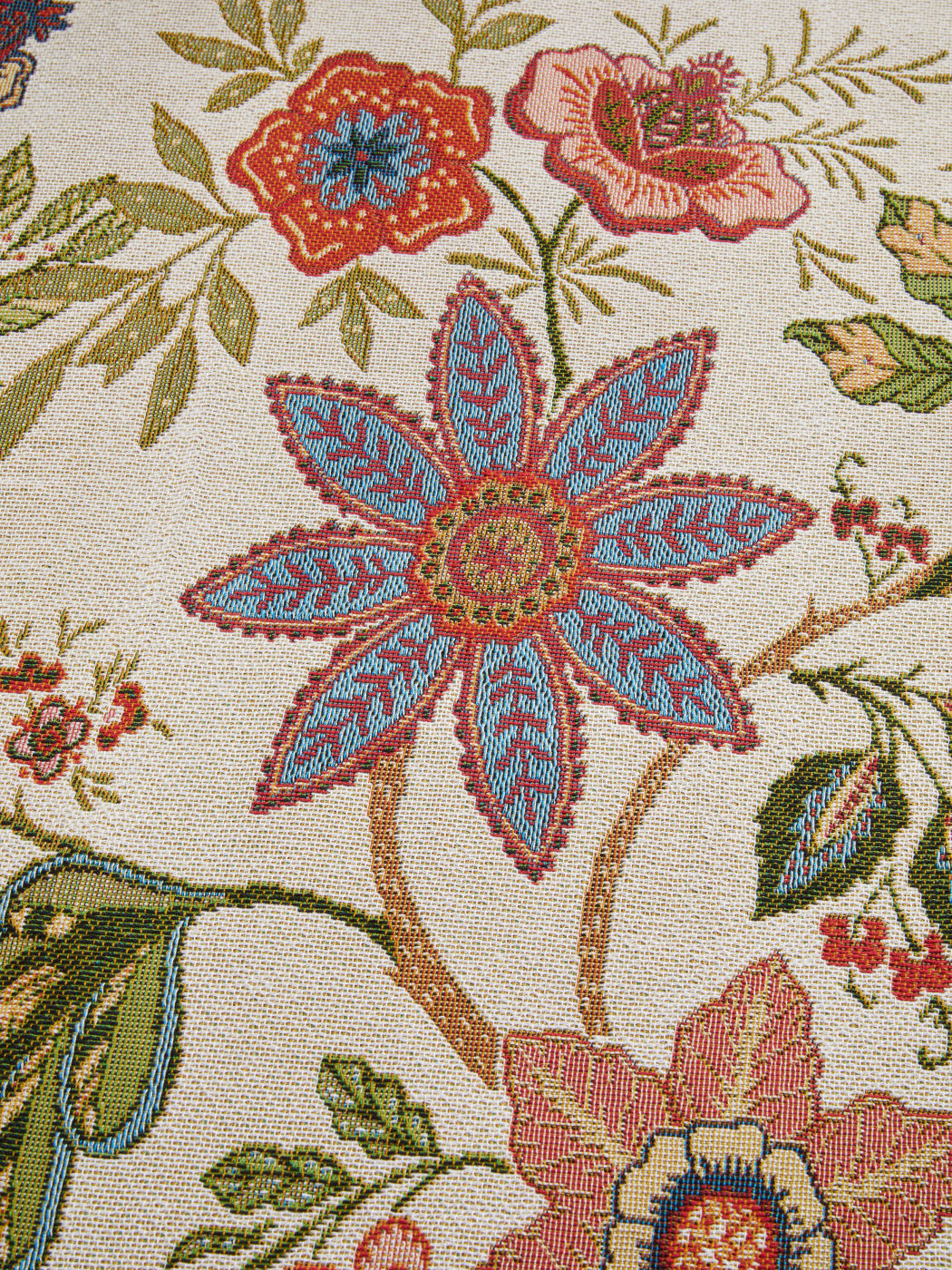JACQUARD TASSEL TAPESTRY