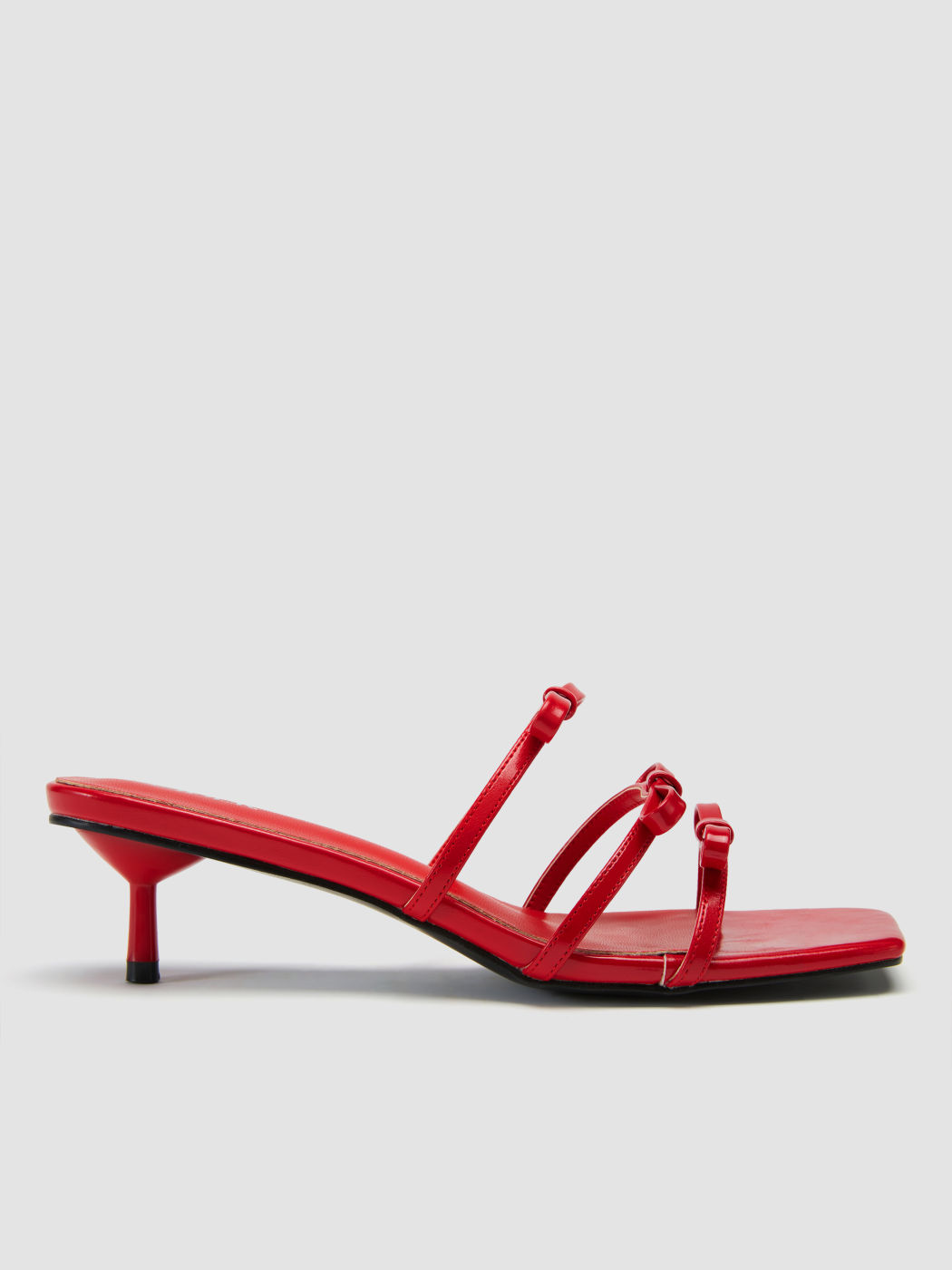 TRIPLE BOW STRAP SQUARE TOE MID HEEL FAUX LEATHER SANDALS