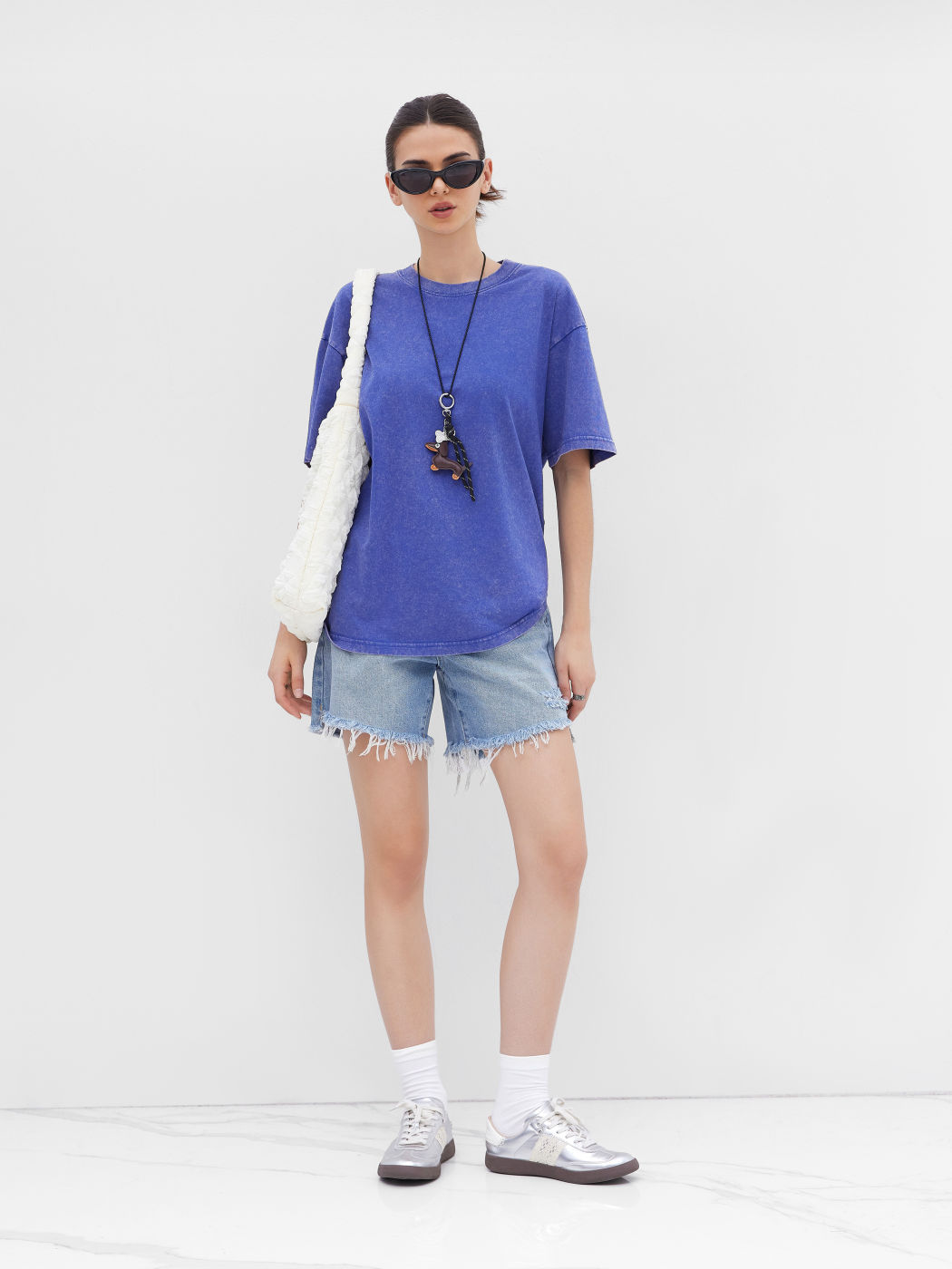 T-shirt oversize lavata 100% cotone con scollo rotondo