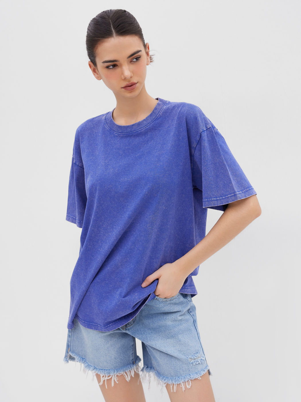 T-shirt oversize lavata 100% cotone con scollo rotondo