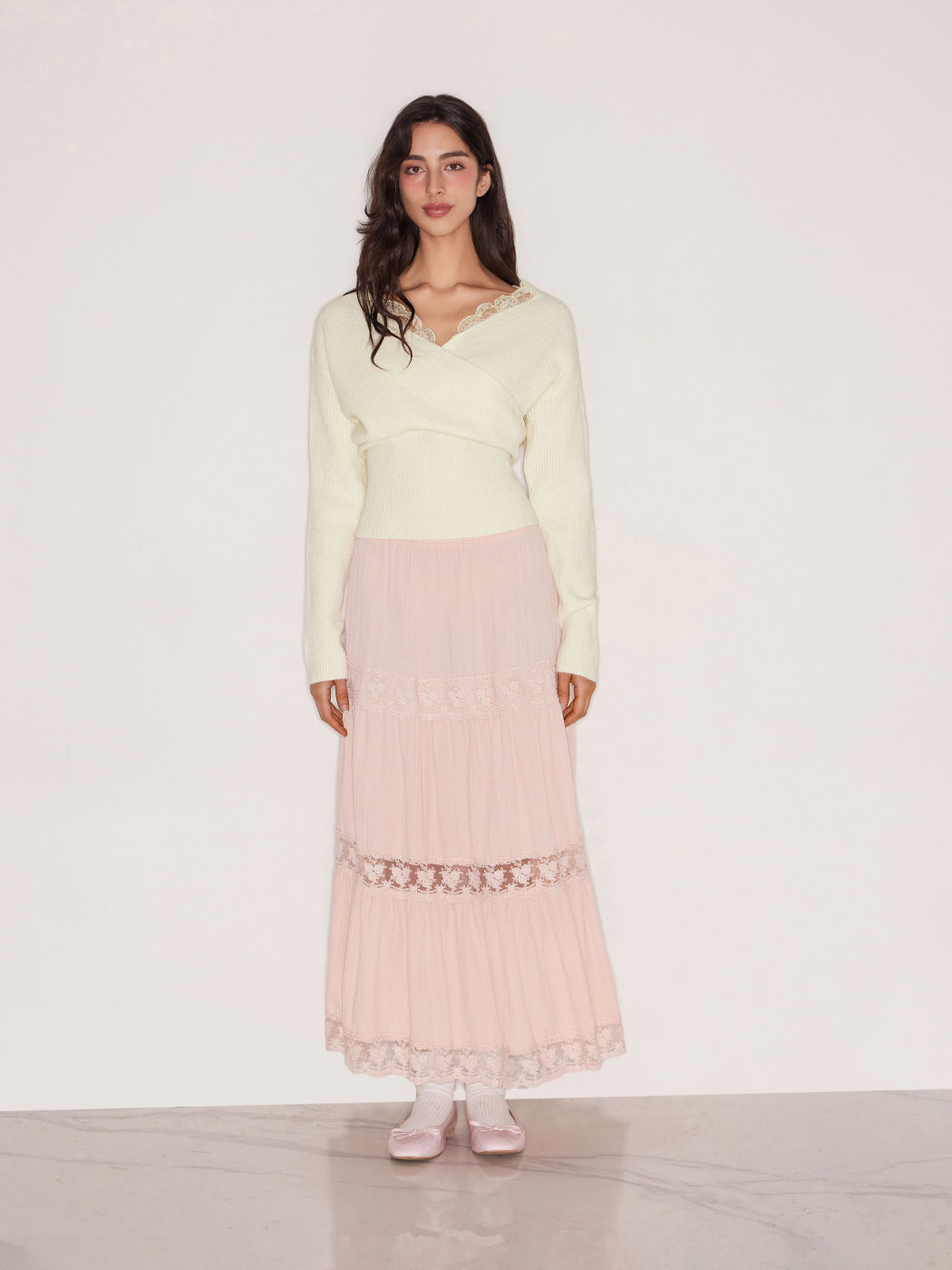 Knit V-neck Solid Lace Trim Wrap Long Sleeve Top