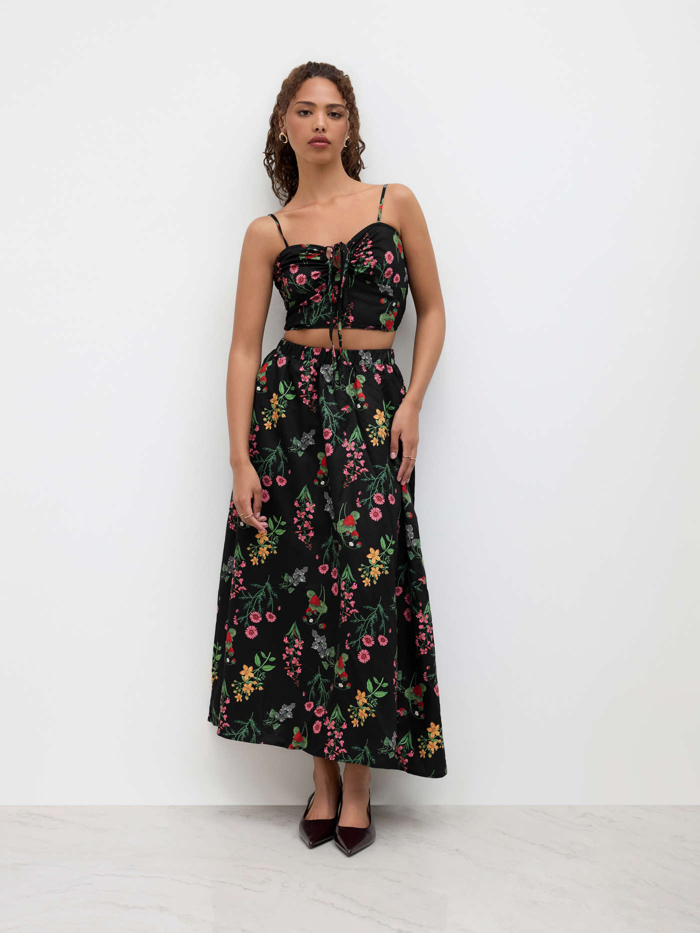 Floral Shirred Knotted Crop Cami Top