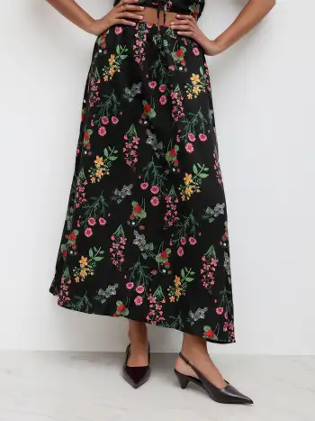 Floral Shirred Knotted Crop Cami Top