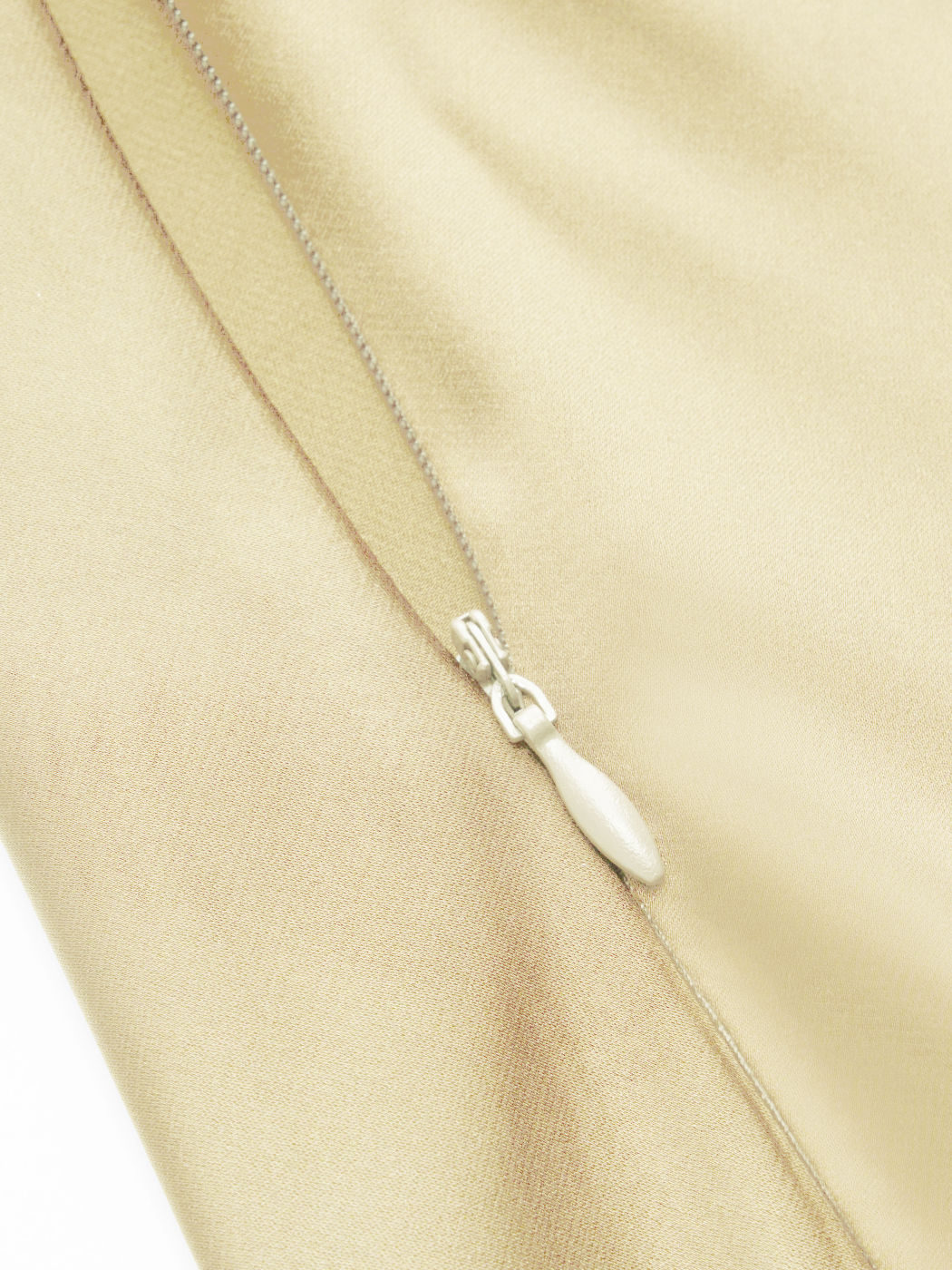 Satin Maxikleid mit Halterhals und Rückenausschnitt