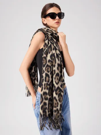 LEOPARD PRINT TASSEL SCARF