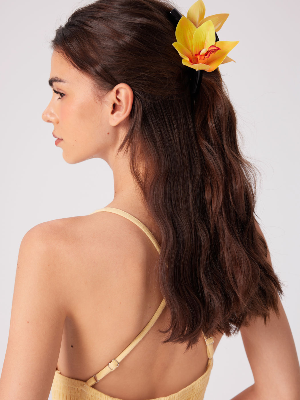 LARGE LILY HAIR CLAW