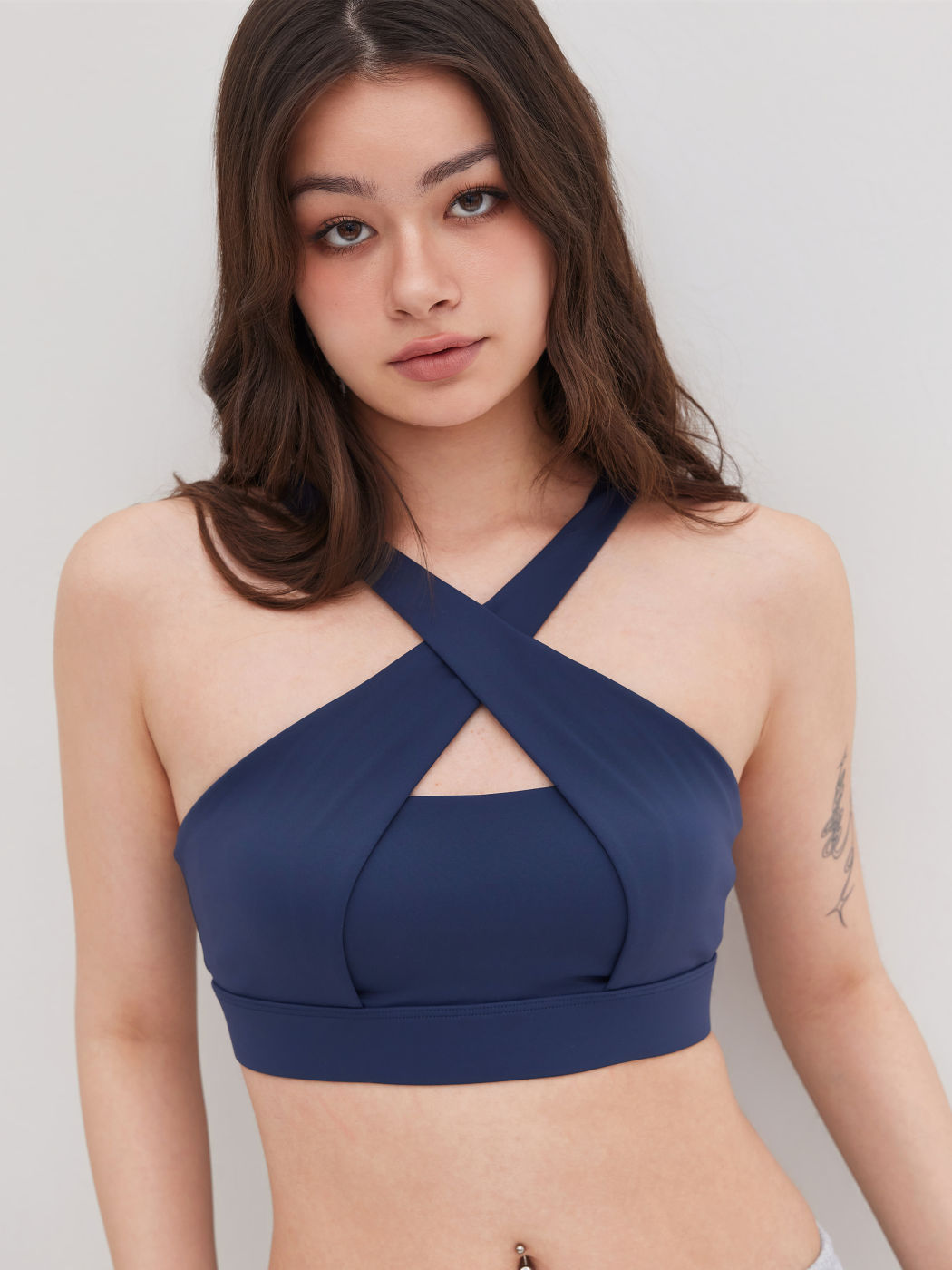 CIDERAIRY™ Solid Criss-Cross Active Bra With Removable Padding
