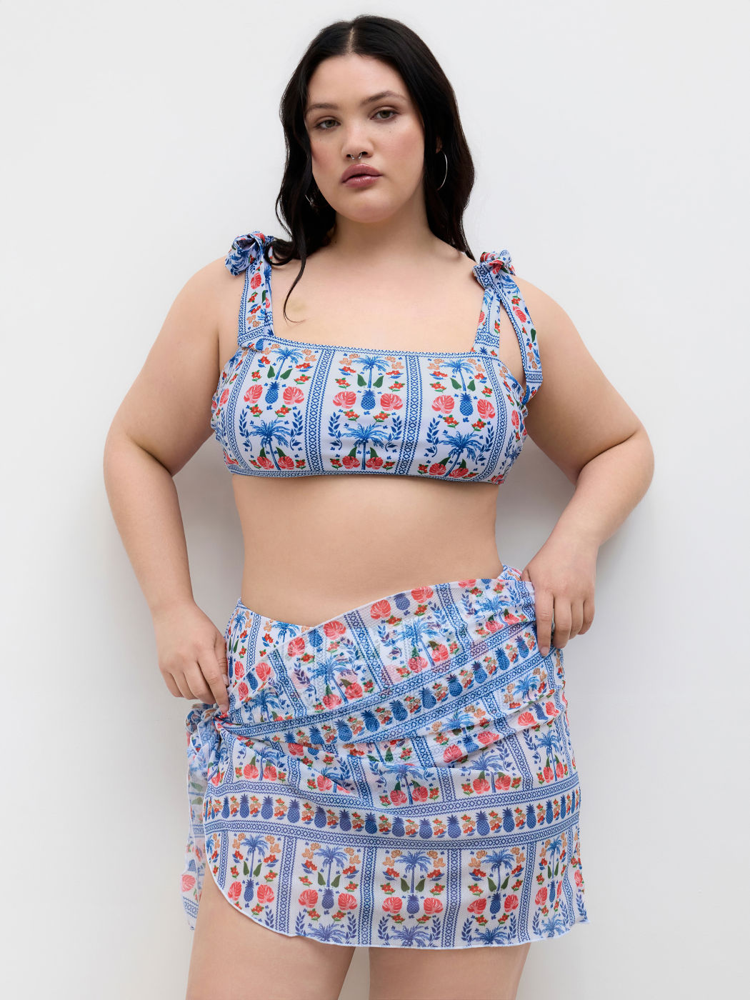 Square Neck Floral Knotted Bracelet Full Coverage Bikini Swimsuit With Sarong Curve & Plus