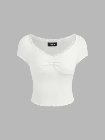 V-neck Lace Lettuce Trim Short Sleeve Tee