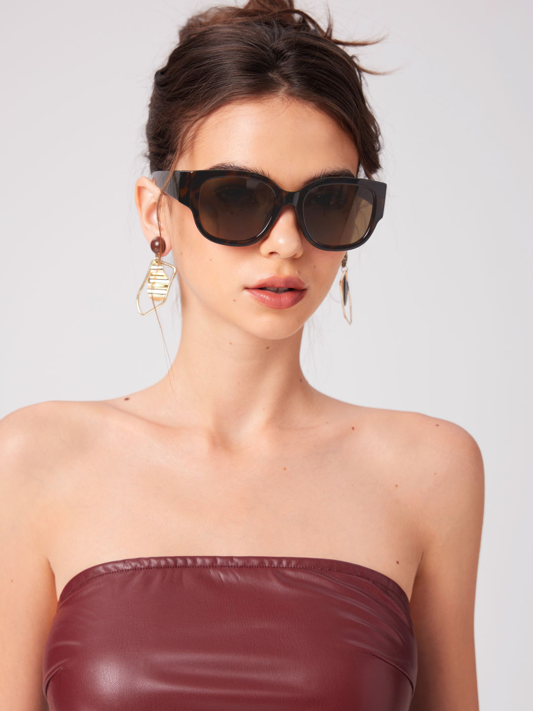 SQUARE FRAME FASHION GLASSES