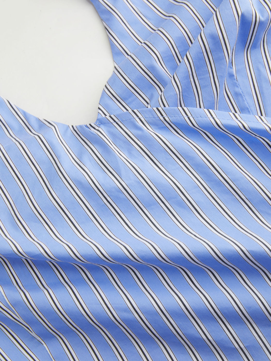 Cotton-blend Halter Neckline Stripe Bowknot Ruffle Hem Top Curve & Plus