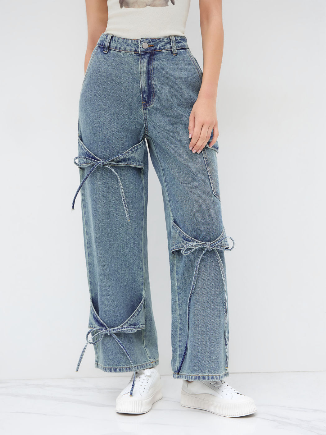 Cider Denim Low-Rise Einfarbige Jeans mit Schleife und Taschen, Weite Beine