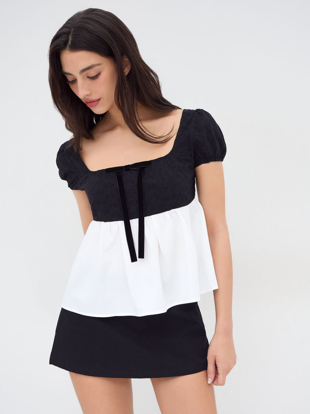 Cotton Bowknot Two Tone Broderie Anglaise Puff Sleeve Blouse