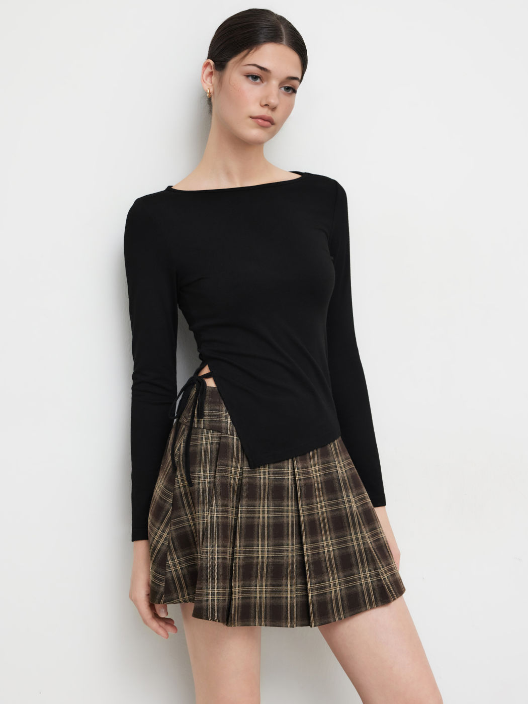 Boat Neck Solid Knotted Long Sleeve Tee