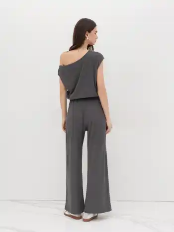 Asymmetrisch halsiges Reißverschluss-Overalls