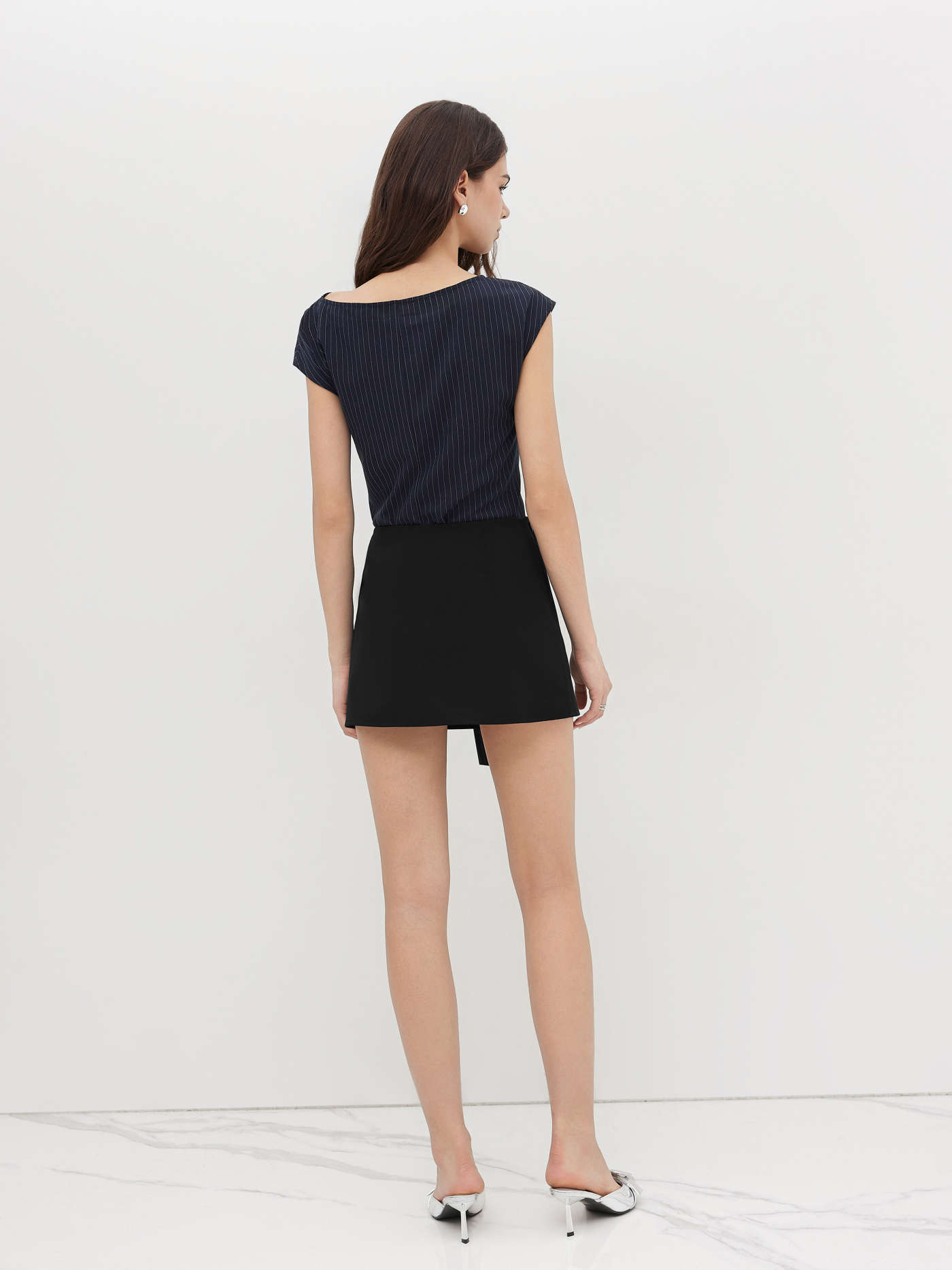 Mid Rise Split Mini Skirt