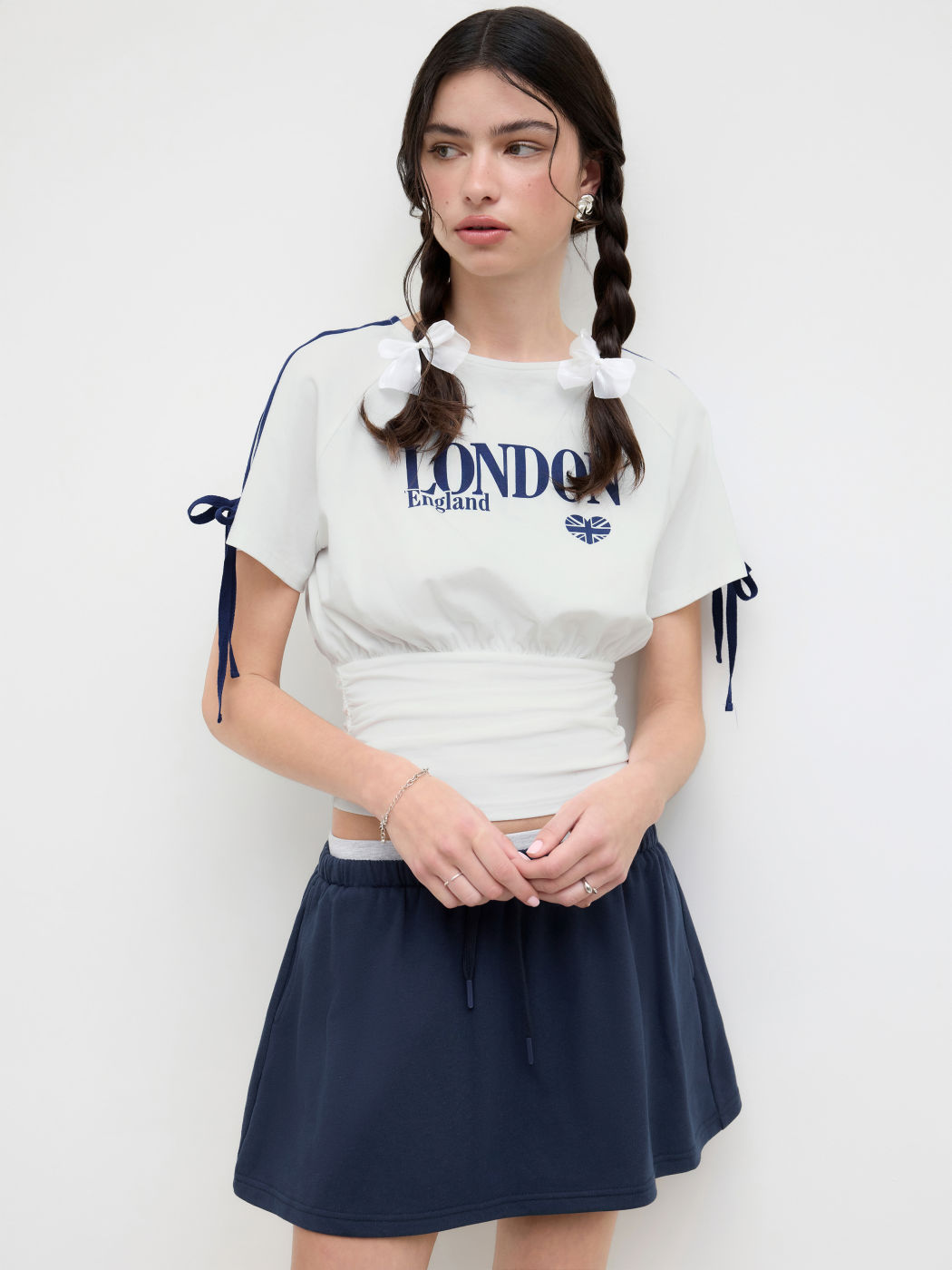 England London Cotton-blend Graphic Side Stripe Bowknot Ruched Tee