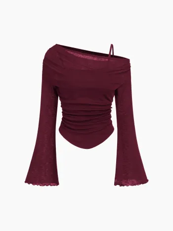 T-Shirt mit asymmetischem Halsrand, gerafften Seiten und Salatrand