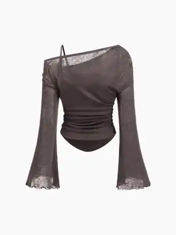 T-Shirt mit asymmetischem Halsrand, gerafften Seiten und Salatrand
