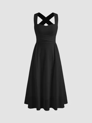 Robe mi-longues en couleur unie à col carré et volants en croix