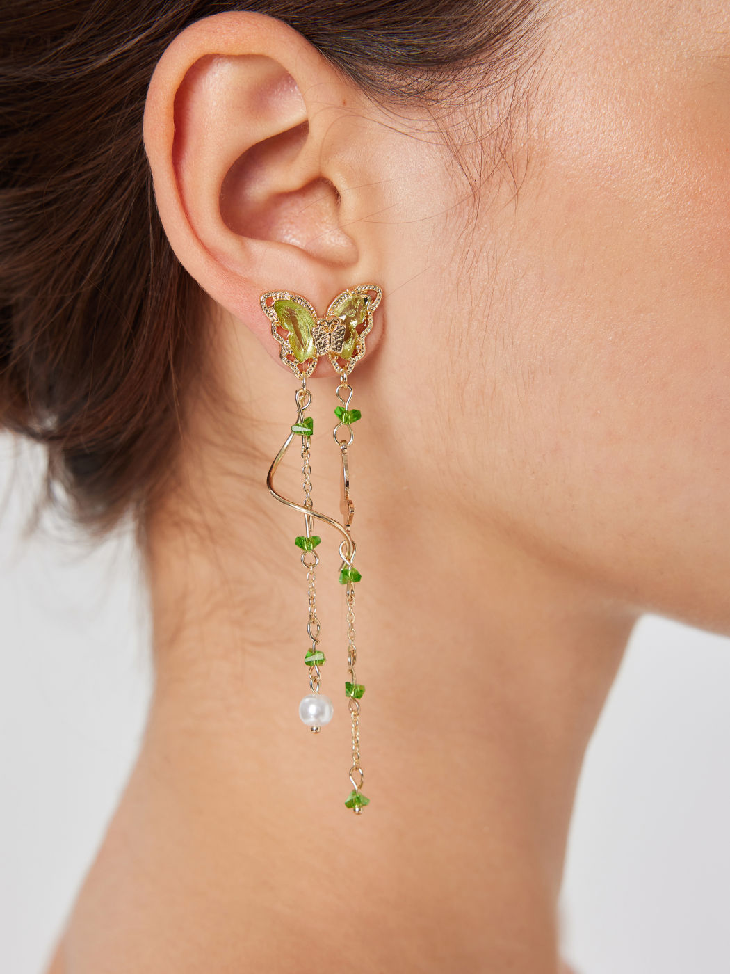 RHINESTONE DECOR BUTTERFLY FAUX PEARL TASSEL EARRINGS