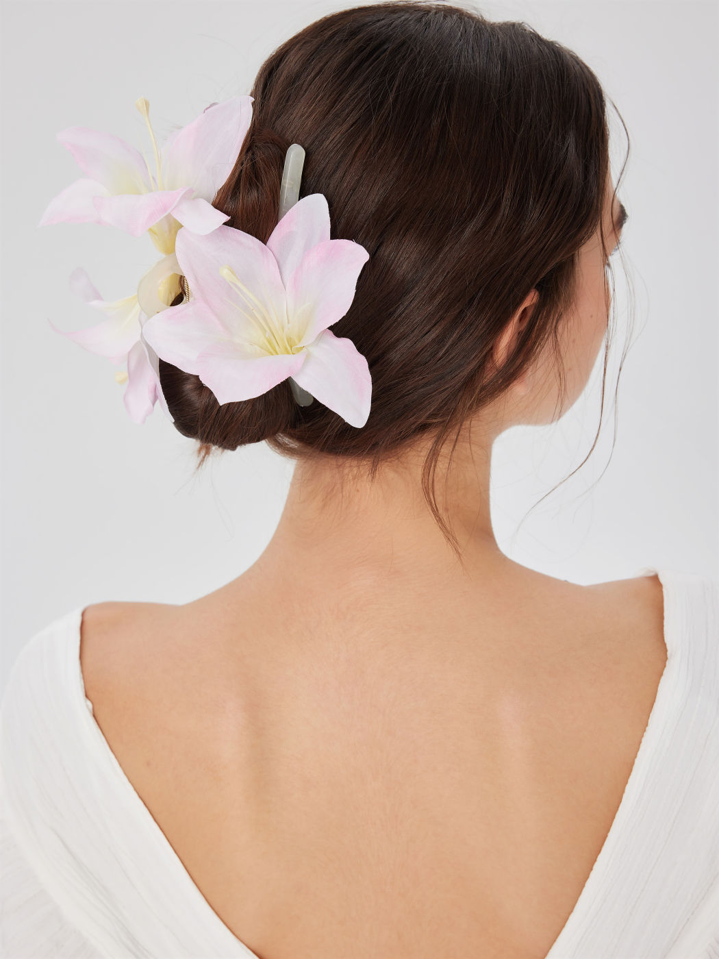  TRIPLE FLOWER HAIR CLAW 