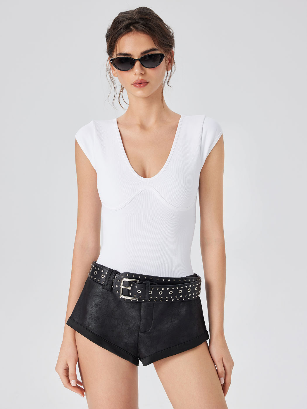 STUDDED BUCKLE BELT